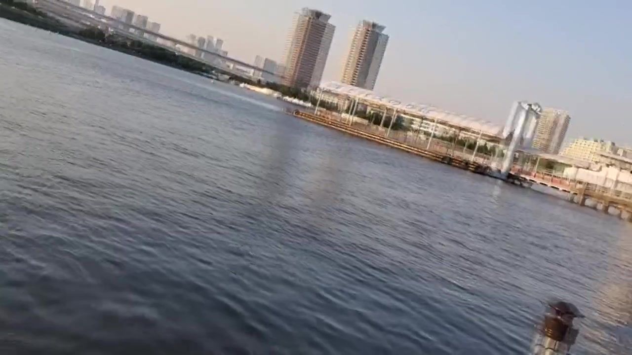 FC2 PPV 2471454 美容クリニックの受付嬢と夕映えの海岸で黄昏デート